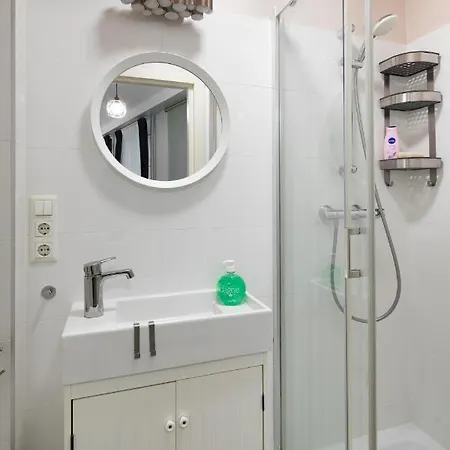 Old Smilsu Street Quiet One Bedroom Apartment *